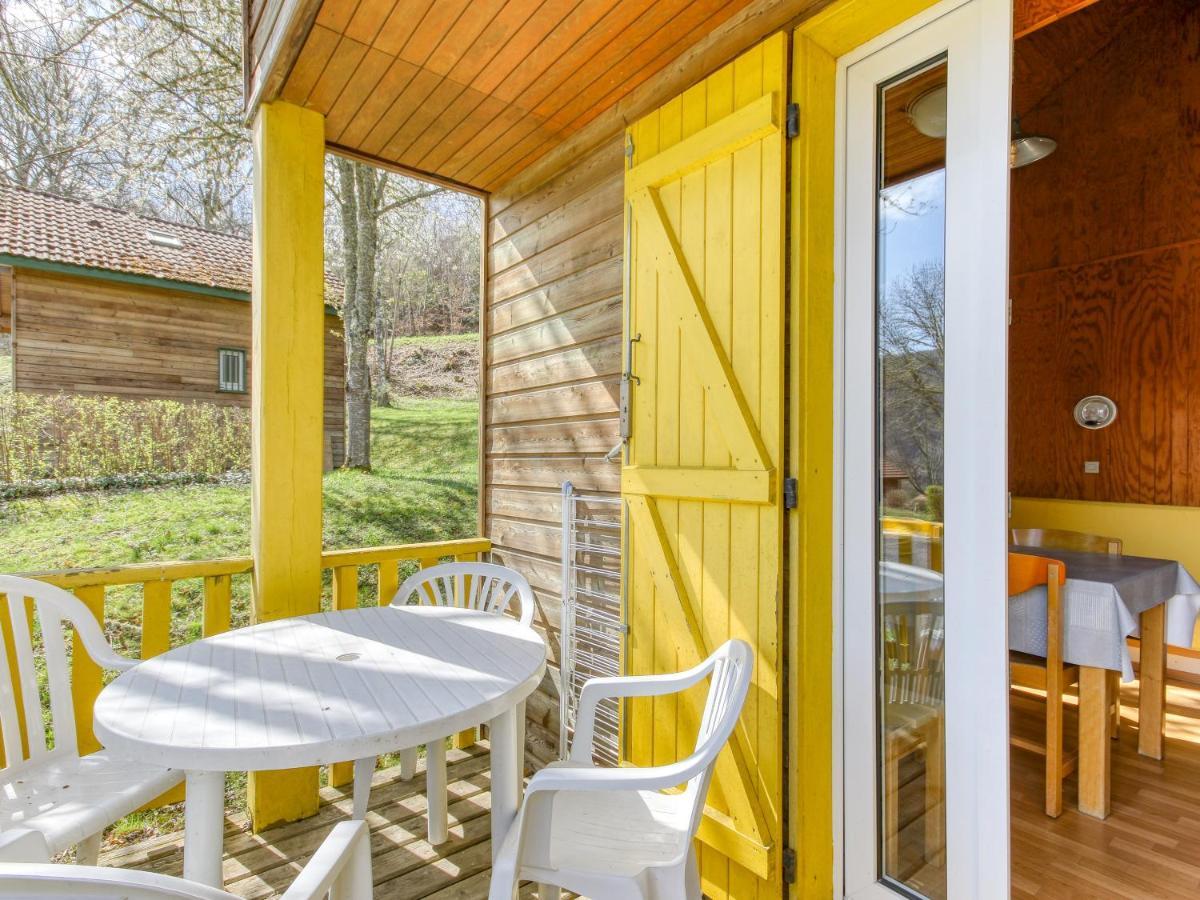 Vacanceole - Les Chalets De La Chazotte Saint-Jacques-dʼAmbur Eksteriør billede